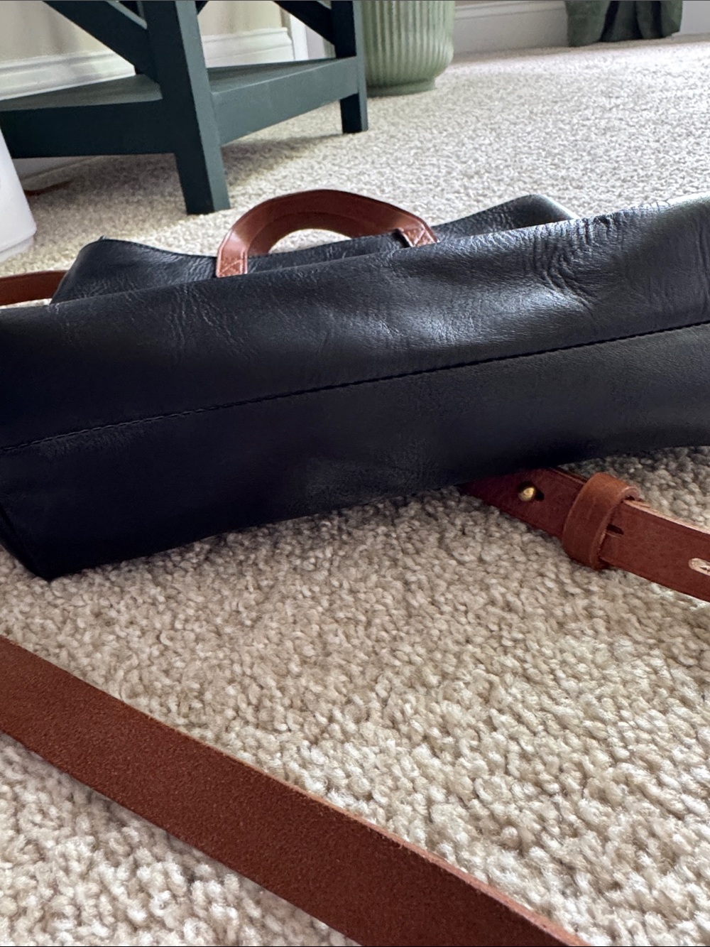 Madewell Black Leather Crossbody Tote with Brown Handles - Picture 5 of 7